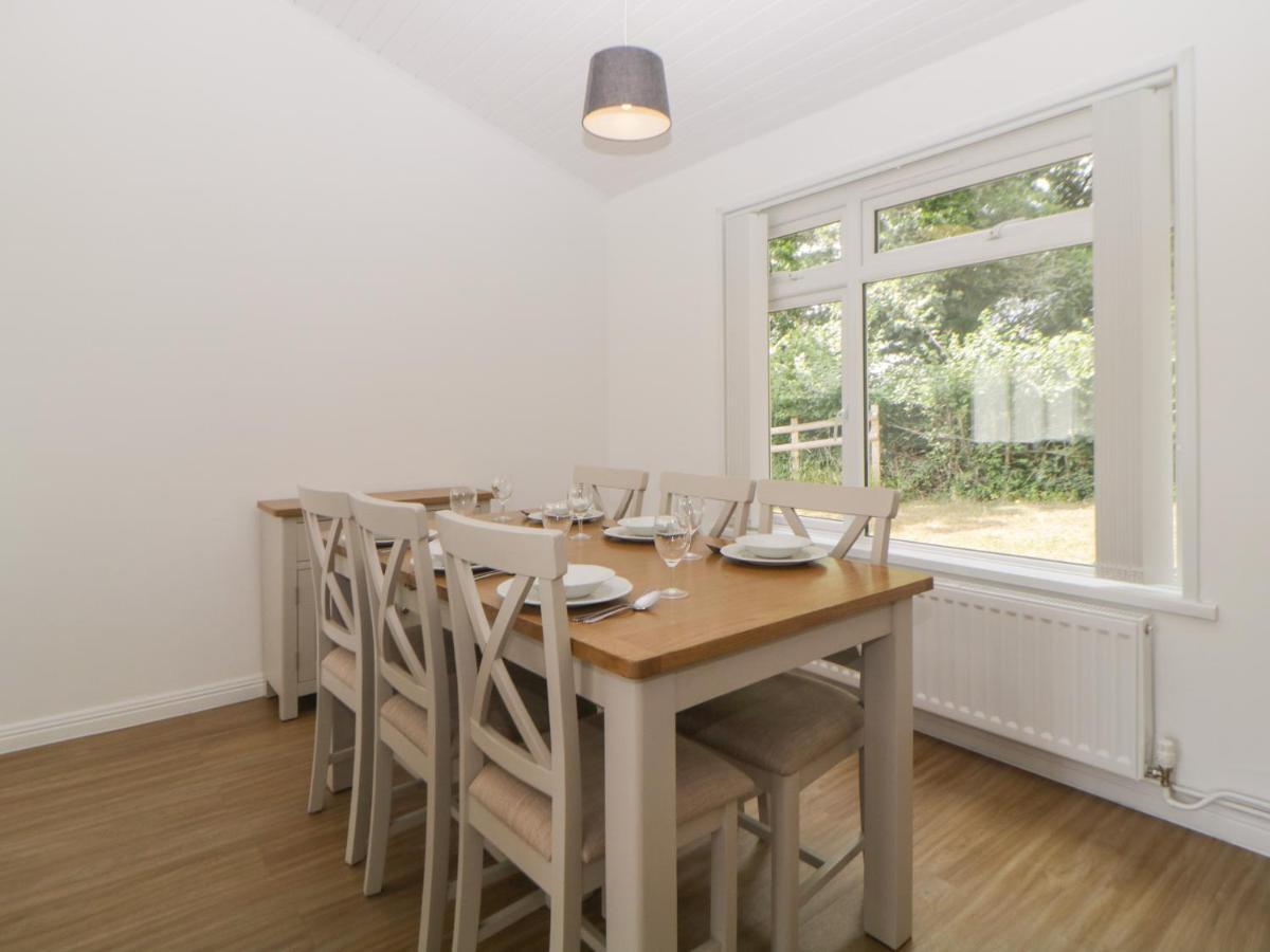 Harcombe House Bungalow 8 Нютън Абът Екстериор снимка